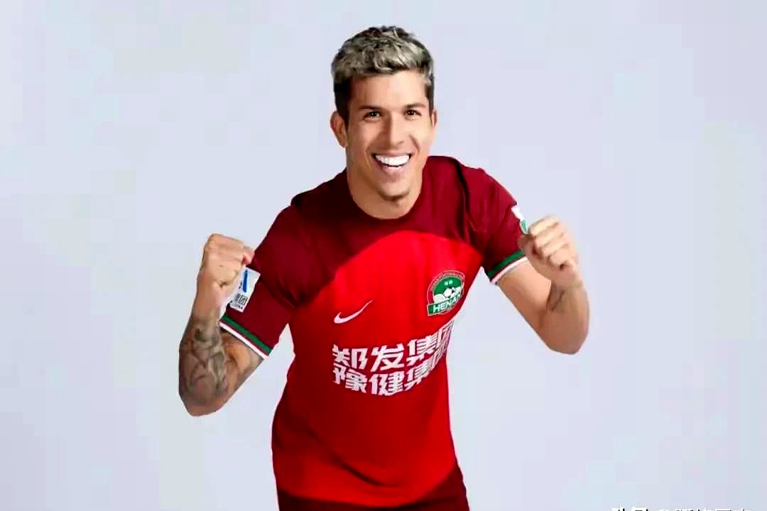 关于河南建业中场精准头球,帮助球队击败强敌的信息 关于河南建业中场精准头球,帮助球队击败强敌的信息