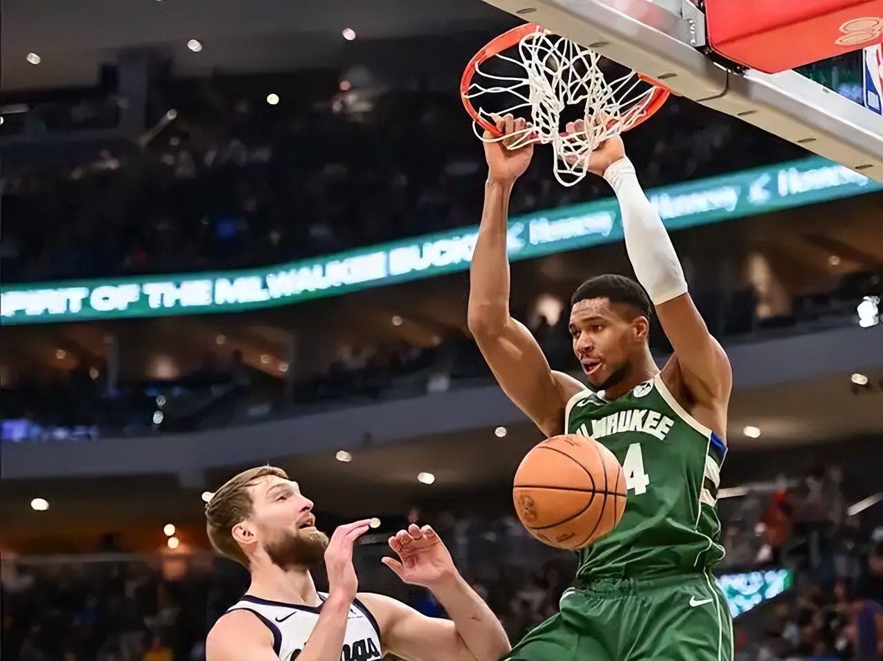 包含雄鹿主场爆冷,力挫太阳跻身西部前五的词条 包含雄鹿主场爆冷,力挫太阳跻身西部前五的词条