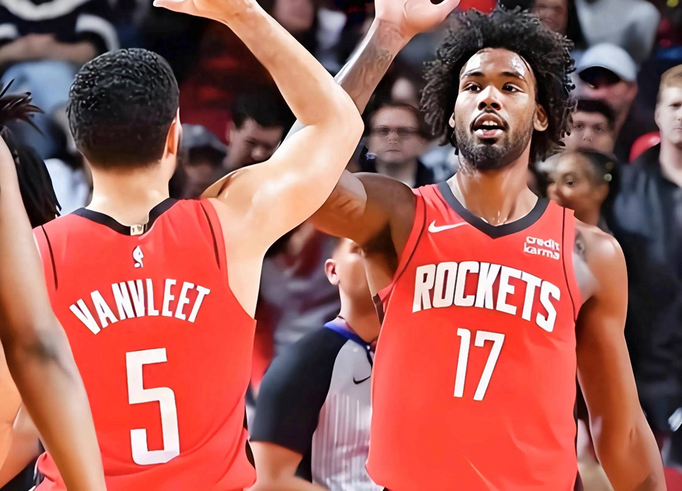 杏彩体育中国官网-猛龙客场击败国王，球队实力得到验证(猛龙打赢了谁得了冠军)