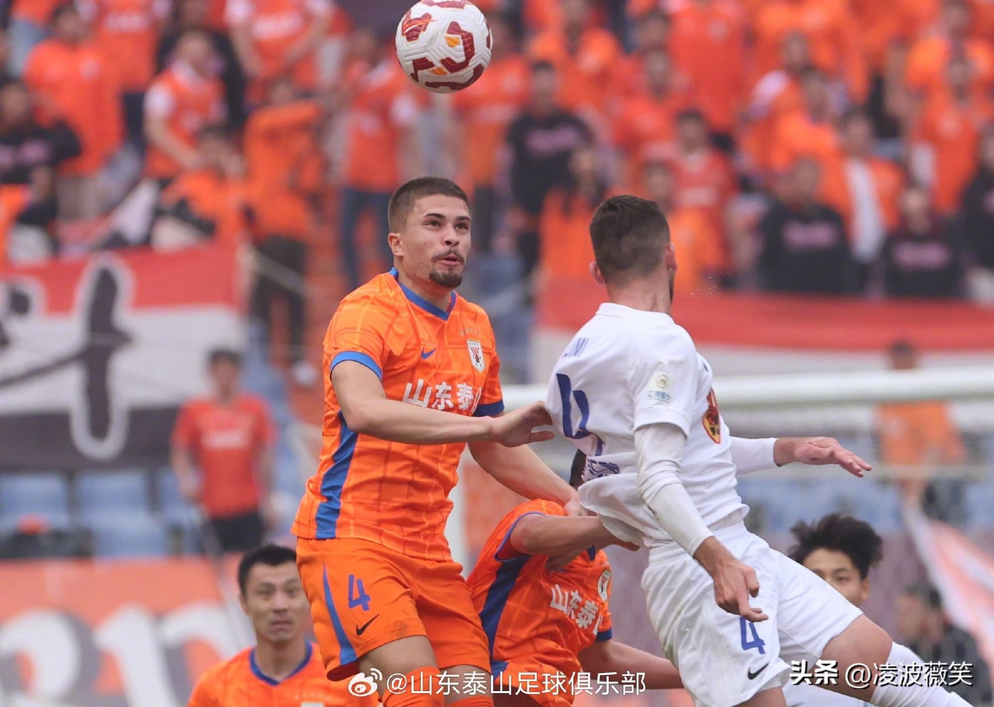 山东泰山成为本场最大亮点，欧洲杯瞬间破防，失误的简单介绍