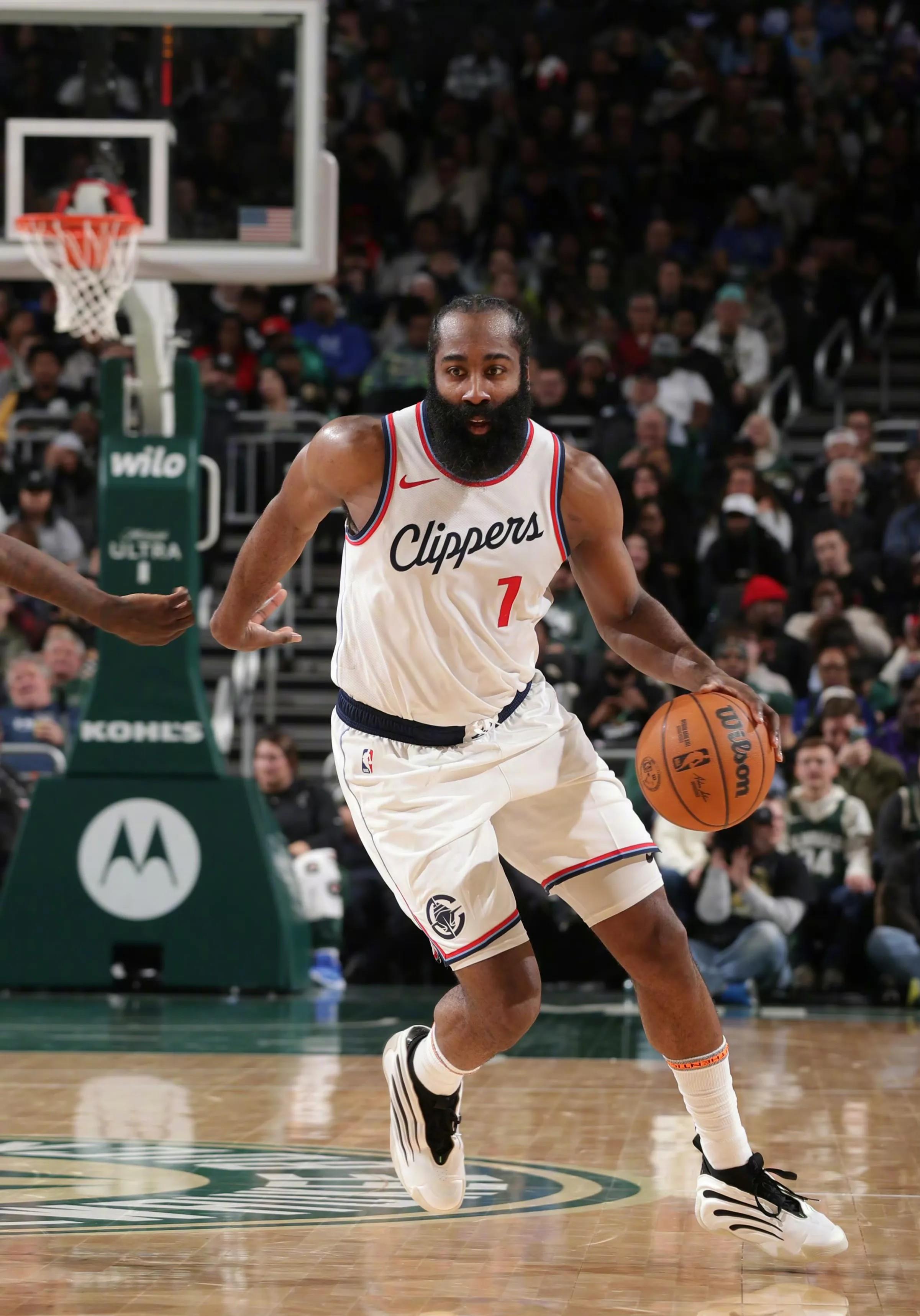 杏彩体育地址-包含火箭队三分大战持续升温，哈登篮下得分秀技惊四座的词条