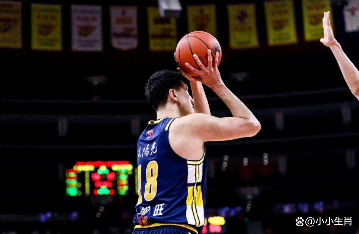 杏彩体育网站-球员受伤情况频现，球队面临挑战，备战工作全面展开的简单介绍