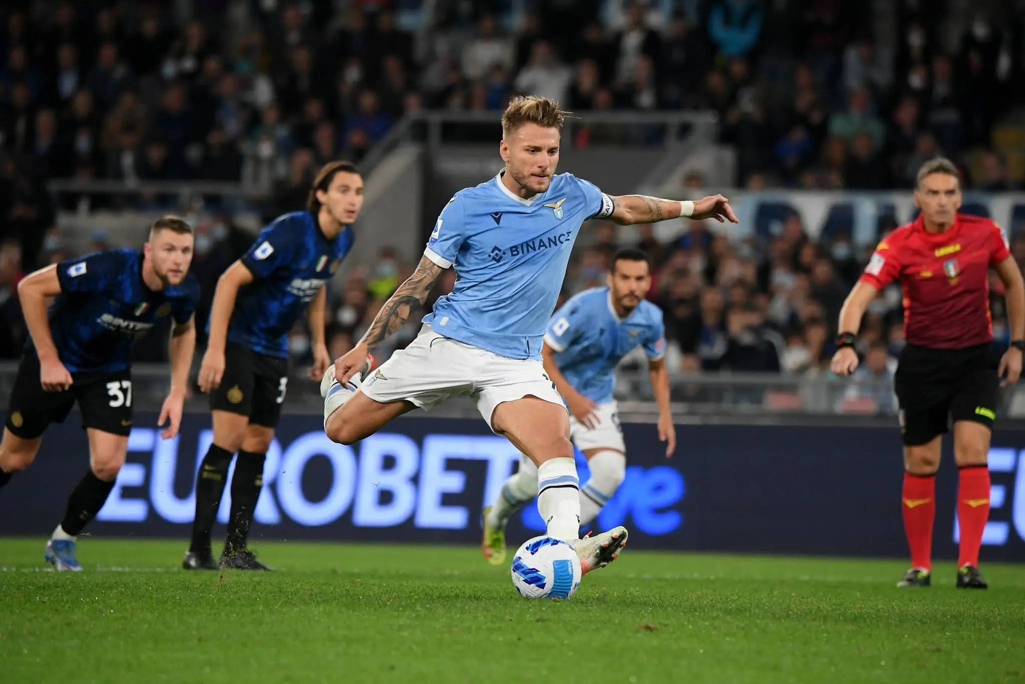 都灵苦战不懈,主场击败对手的简单介绍 都灵苦战不懈,主场击败对手的简单介绍