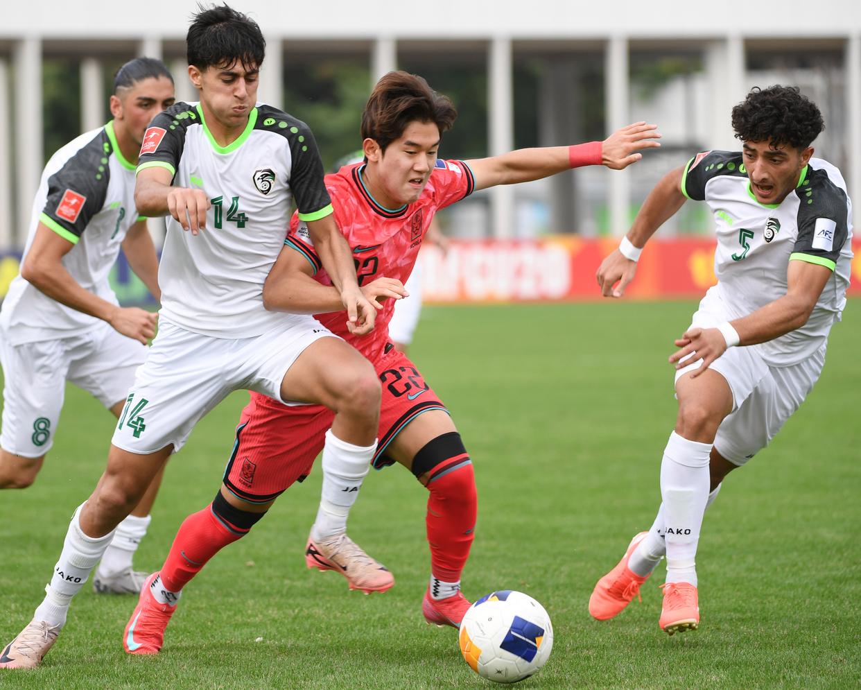首尔主场取胜，亚洲足球界备受关注