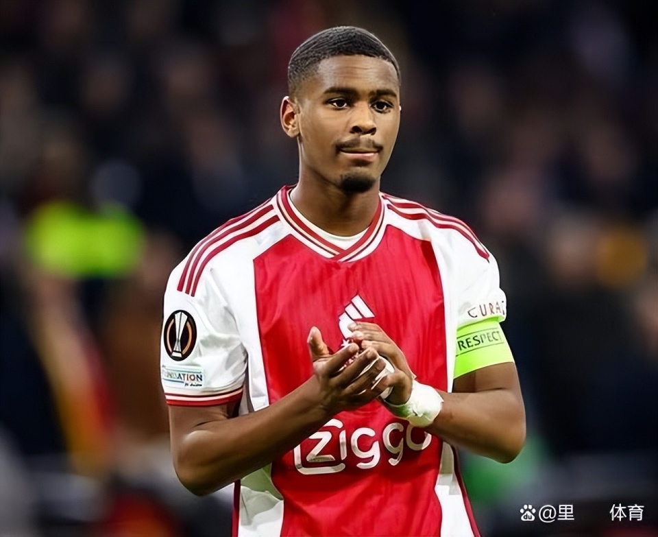 杏彩体育网页版-阿贾克斯年轻球员崭露头角成为球队亮点