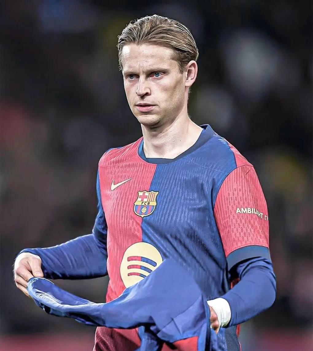 阿贾克斯年轻球员崭露头角成为球队亮点 阿贾克斯年轻球员崭露头角成为球队亮点