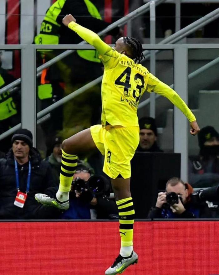 关于多特蒙德遭遇反弹，客场面对困境的信息