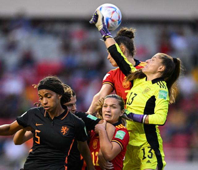 世界杯女足赛事热衷,观众见证历史时刻 世界杯女足赛事热衷,观众见证历史时刻