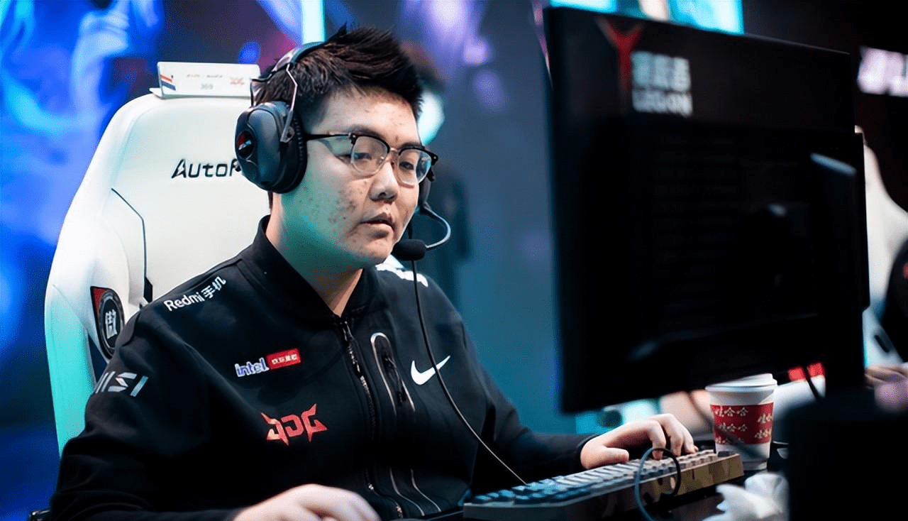 战队实力：赛场不相让真实实力暴露的简单介绍