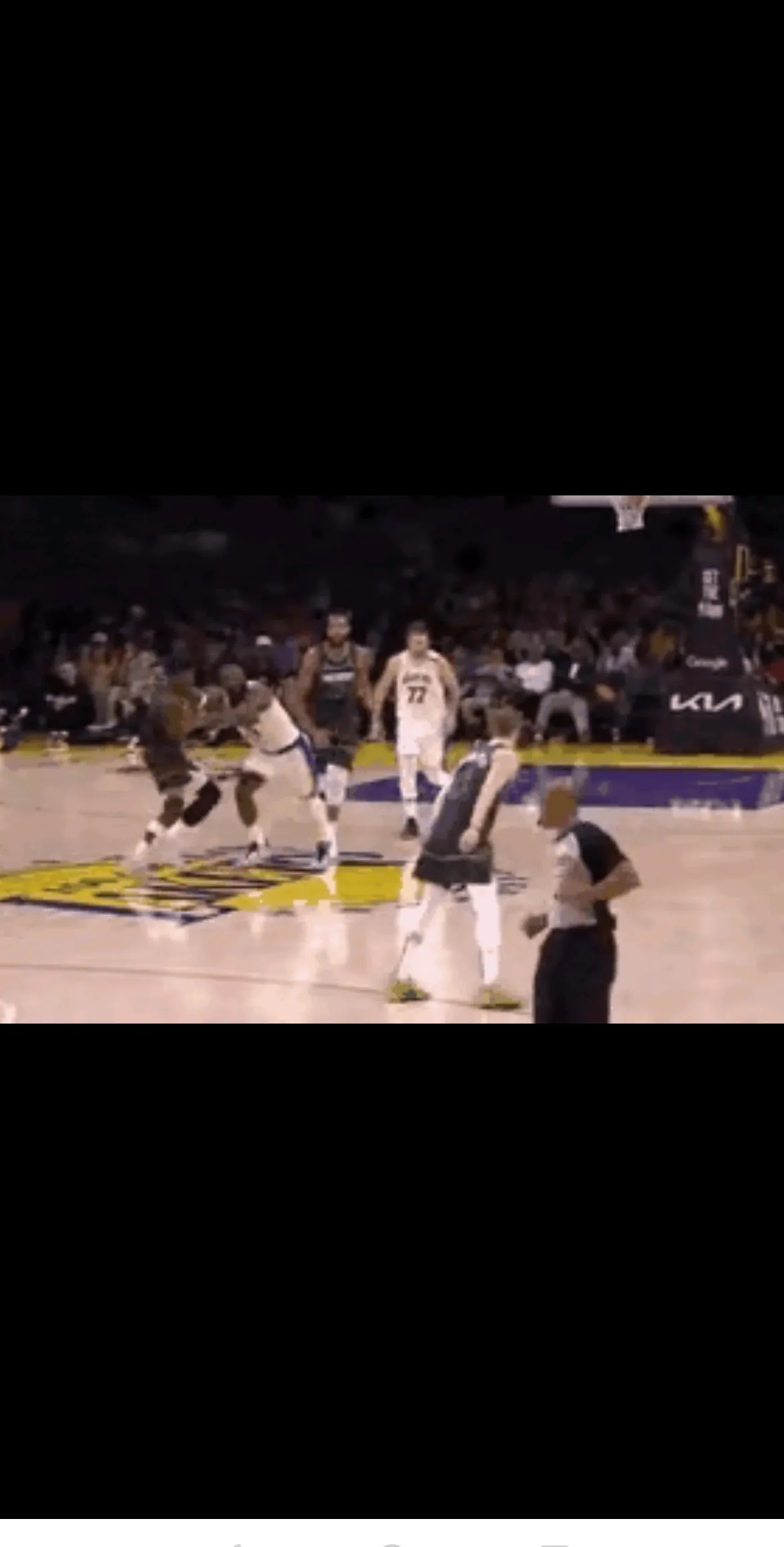 球场上的冲突和对抗,见证了强者之间的较量 球场上的冲突和对抗,见证了强者之间的较量